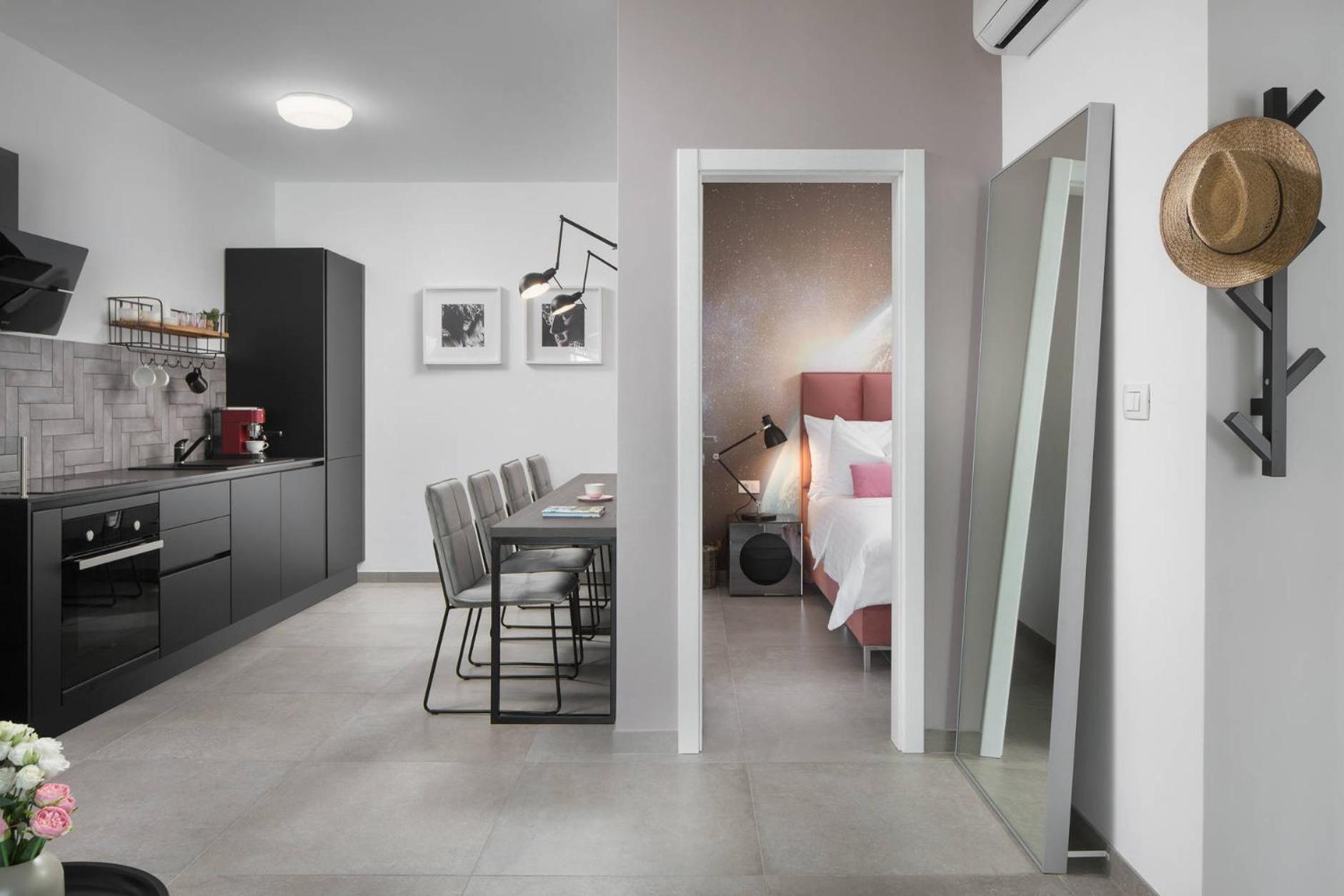 Apartmán Olive Hill House - Ground Floor Slatine Exteriér fotografie